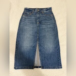 Aritzia Denim Forum 90’s Halle Skirt - High Waisted Midi Skirt